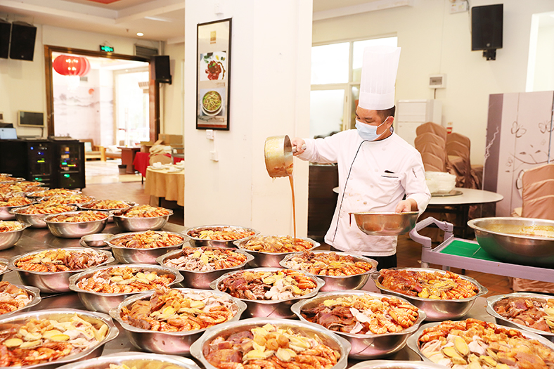 之前大型宴會2(1).jpg 之前大型宴會2(1).jpg