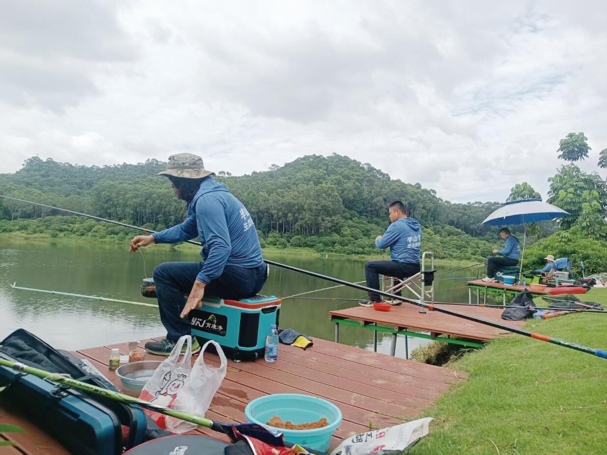 塘半釣魚比賽.jpg 塘半釣魚比賽.jpg